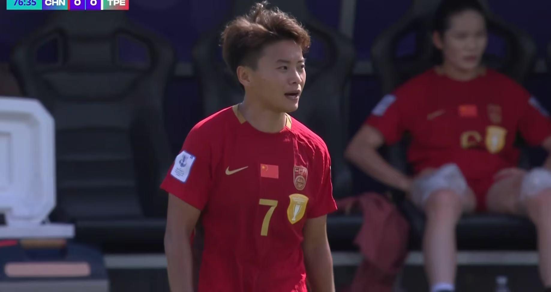 kaiyun-13年不胜的魔咒！女足玫瑰们遇真正大考 王霜缺席卫冕之路陡峭